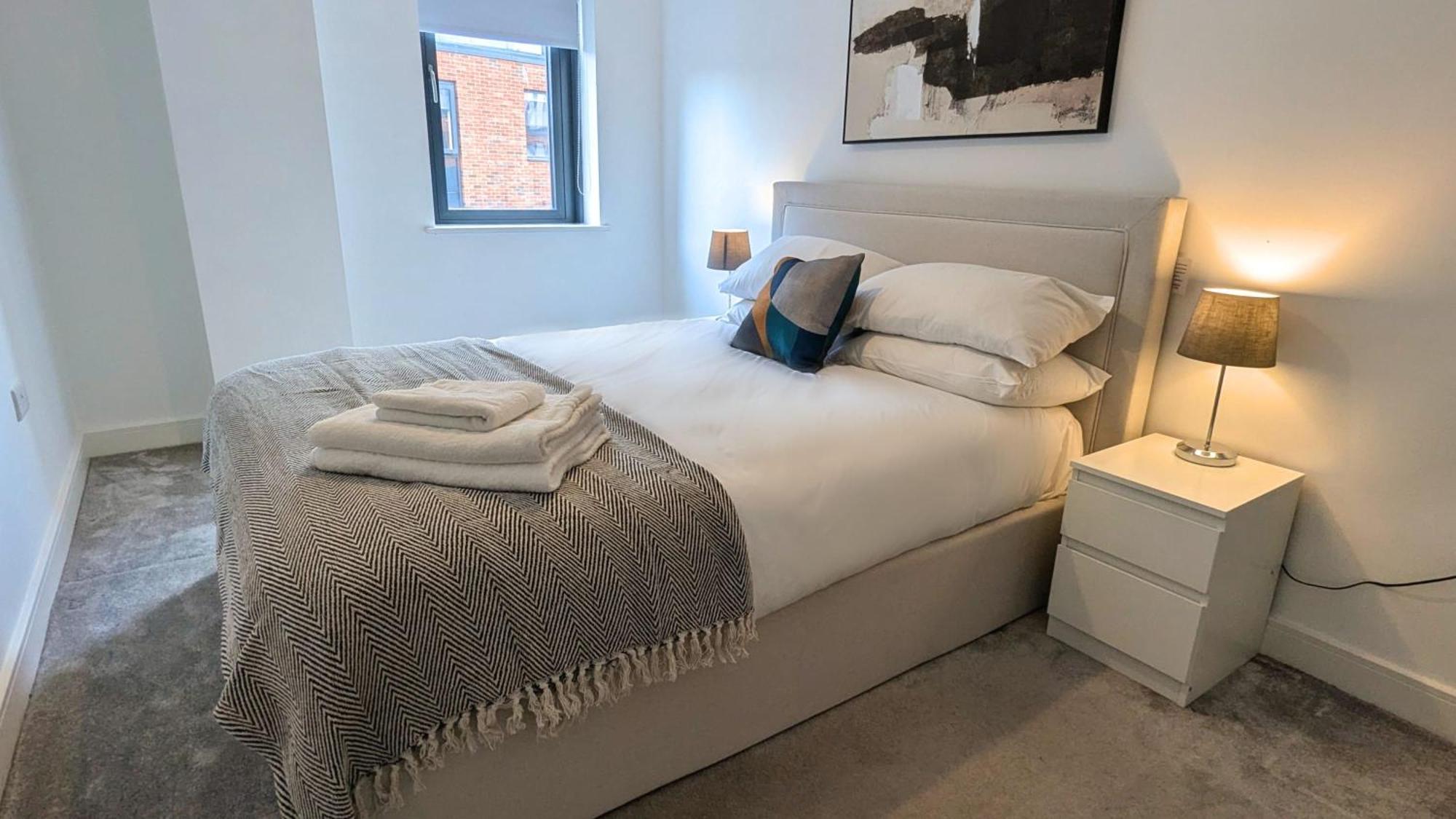 Comfy 2-bedroom With Parking & Balcony In Jewellery Quarter, Apartment Birmingham